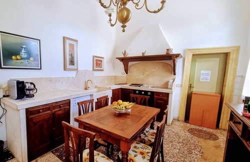 Dolo Villa | Enchanting 18th century villa with private parking a few km from Venice