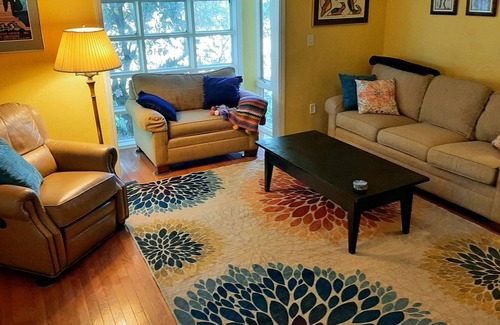 Bairdford House | Enchanting 3-BR country home surrounded by nature