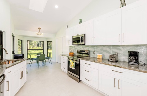 Naples House | Enchanting 3BR modern house on 2.5 wooded acres in fabulous Naples. AC/WiFi/Pet.