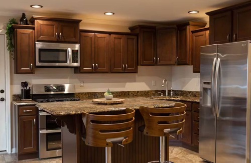 Newburgh House | Enchanting 4-bedroom house with AC in Newburgh