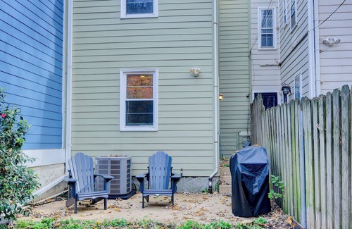 Old Town West House | Enchanting ALX Escape, 2 bedroom 2 Bath Townhome In Old Town North
