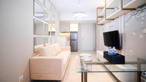 Surabaya Apartment | Enchanting and Beautiful 2BR Apartment at Supermall Mansion Benson Tower By Travelio