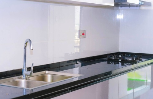 Lavington Apartment | Enchanting apartment with fitness room, restaurant,swimming pool etc in Nairobi.