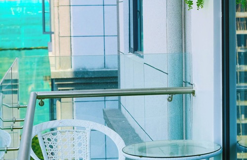 Lavington Apartment | Enchanting apartment with fitness room, restaurant,swimming pool etc in Nairobi.