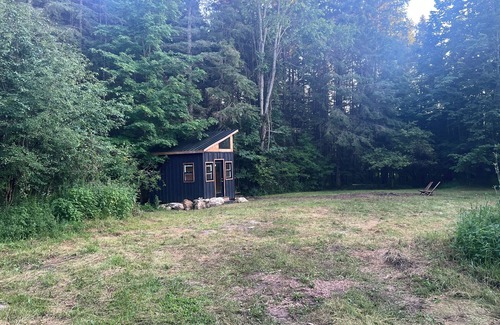 Tay Valley Cabin | Enchanting Cabin In The Woods