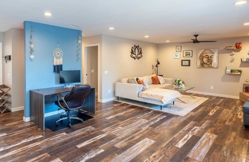Loma Alta Apartment | Enchanting Coastal Retreat: Modern 2BR Villa with Hot Tub in Sunny Oceanside, Sa