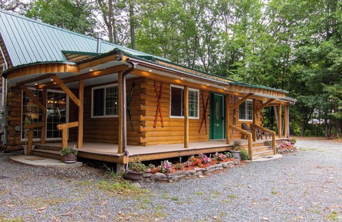 Moultonborough Cottage | Enchanting cottage in Moultonborough