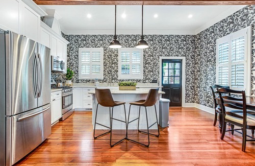 Historic Downtown Savannah House | Enchanting Home w/Luxurious Kitchen and Serene Courtyard by Lucky Savannah