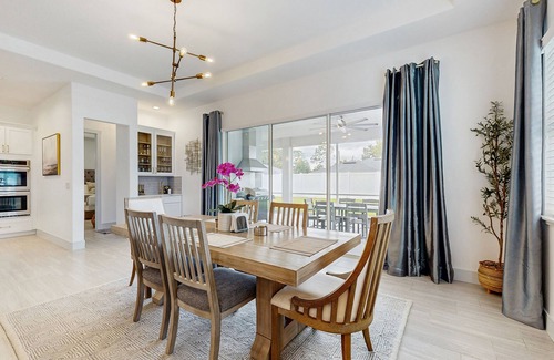 Palm Coast House | Enchanting house with heated pool, full kitchen, central AC, & washer/dryer