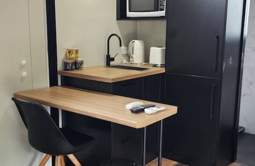 Dickson Apartment | Enchanting Tiny Home in Vibrant Dickson