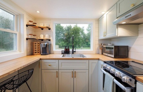 Ellsworth Apartment | Enchanting Tiny Home Near Acadia