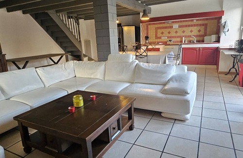 Tayac House | Enclosed air-conditioned house near St Emilion with garden and private pool