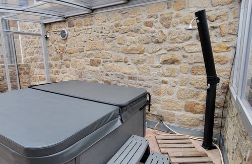 Les Assions Cottage | Enclosed and spacious gîte, air-conditioned rooms, SPA, Closed garage, Beaches 5km max.