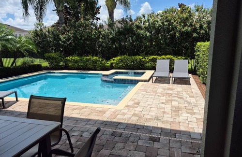 West Kissimmee Villa | Encore Resort 1401 - Six Bedroom Villa, Sleeps 15