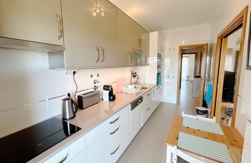 Albardeira Apartment | Encosta da Marina, 2 bedrooms top floor apartment