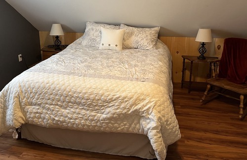 Franklin County Apartment | End of Eustis Ridge Rd! Eustis Maine. New custom built apartment above garage.