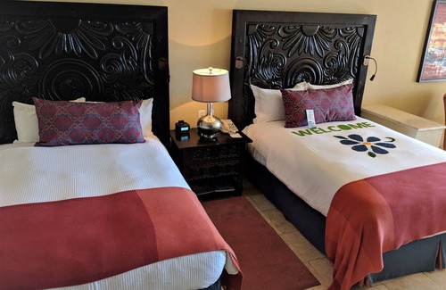 Paraiso Escondido Resort | End of Summer Get Away Dates Available!
