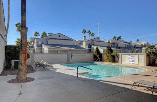 Las Vegas Condo | END OF SUMMER SPECIAL 20 % OFF COME MAKE YOURSELF AT HOME!