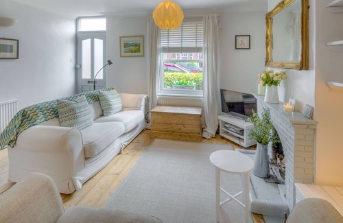 Arundel House | End of Terrace Cottage in Arundel