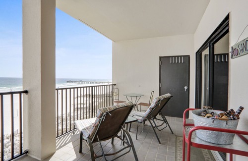 Orange Beach Condo | End of Year Special Rates -Beachfront Beautifully Renovated 2/2 Sleeps 8