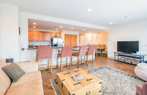 Mountain Village Condo | End Unit With Extra Views and Amenities at the Bear Creek Lodge