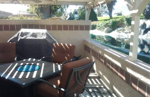 Indio Condo | Endearing 2bdrm Condo w/Pool & near Coachella