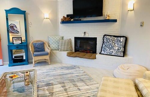 Northeast Virginia Beach House | Endless Beach Unit A and B/the whole house