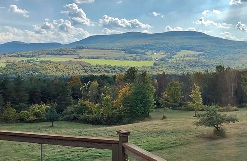 Durham House | Endless Mountain Views & Outdoor Hot Tub. 8 miles to downtown Windham & Skiing!