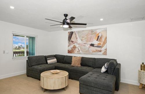 Mid Island House | Endless Tides 1 by Sun Palace Vacations