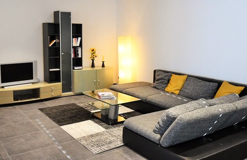 Weil am Rhein Apartment | Energetically renovated 2 room apartment with garden near the border