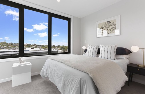 Mount Eden Apartment | Enfield Sky - Brand New Luxury Penthouse