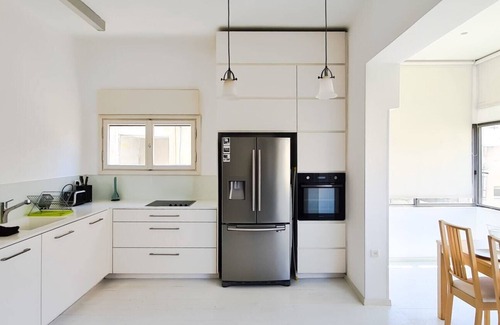 Tel Aviv Apartment | Engel Jolie - One Bedroom Apartment, Sleeps 4