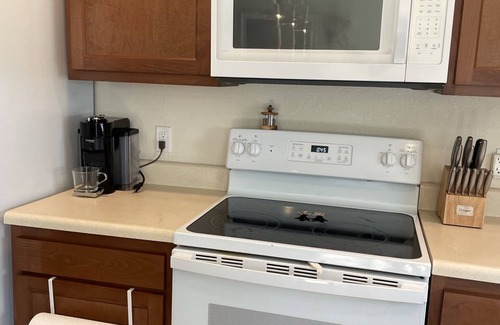 Englewood East House | Englewood Coastal Retreat with Heated Pool!