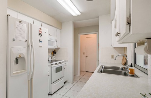 Bay Harbor Estates House | Englewood Home on Canal: Boat to Lemon Bay!