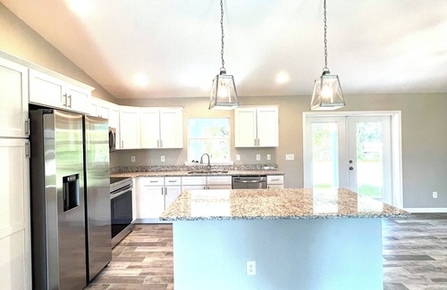 Englewood East Villa | Englewood Vacation Villa 7 miles away from beautiful beach