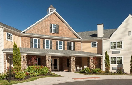 Gordonsville Apartment | Enjoy 1000 acres of rolling hillside on this equestrian themed resort 1BD condo
