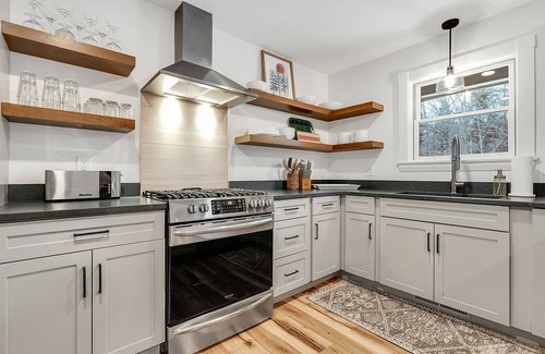 Sunday River Area House | Enjoy a 90 Second, Traffic-Free drive to Sunday River’s South Ridge Lodge!