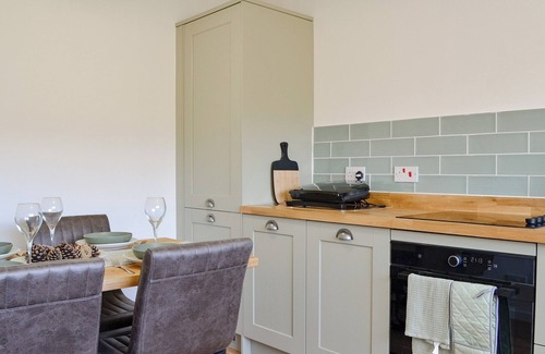 Pitlochry Cottage | Enjoy a break at any time of the year in this comfortable cottage.