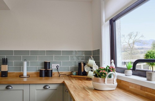 Pitlochry Cottage | Enjoy a break at any time of the year in this comfortable cottage.