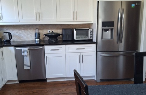 Scarsdale House | Enjoy a centrally located Edgemont 3Brm house in nature