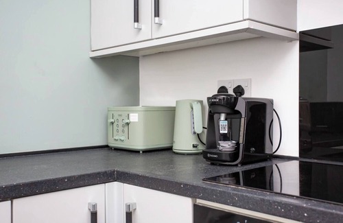 Woodhorn House | Enjoy a cozy 3-bedroom retreat at Newbiggin-by-the-Sea, just a short walk from the beach