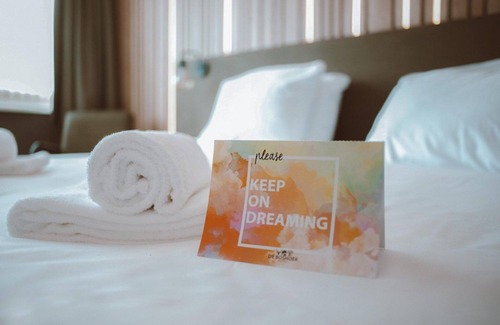 Voorthuizen Hotel | Enjoy a luxurious stay in a Comfort Hotel Room with air conditioning and stunning views of the Veluwe!