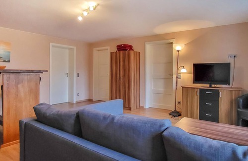 Buelow Apartment | Enjoy a magnificent landscape panorama in this beautiful vacation home.