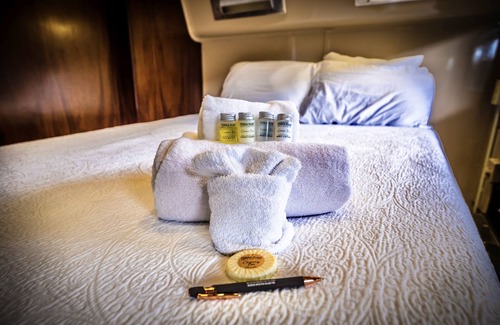 Galveston Bed & Breakfast | Enjoy a Night at the Galveston Museum aboard the Historic Bonnie Brook Rail Car