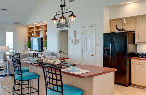 Dauphin Island House | Enjoy a personal beach experience! Expansive gulf side deck! - Dauphin Charm