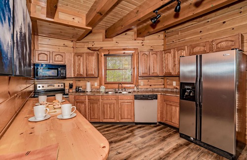 Cosby Cabin | Enjoy a Private Indoor Heated Pool Cabin 3 Minutes From the National Park