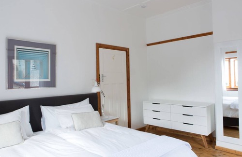 Kalk Bay Bed & Breakfast | Enjoy a Private Room in Chartfield Guesthouse