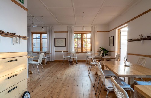 Kalk Bay Bed & Breakfast | Enjoy a Private Room in Chartfield Guesthouse
