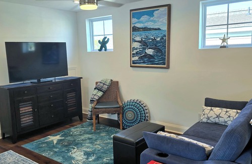 Northeast Virginia Beach Apartment | Enjoy a private stay just 4 blocks to Oceanfront and vibrant Boardwalk!