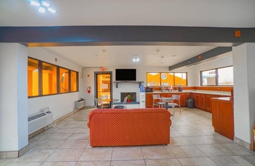 Kingsville Hotel | Enjoy A Room With Pets Welcome Near LE Ramey Golf Course And Baffin Bay